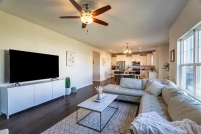 W198N5020  Hickory St, Menomonee Falls, WI 53051 - Photo 19