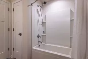 w198n5020 Hickory St, Menomonee Falls, WI 53051 - Photo 29