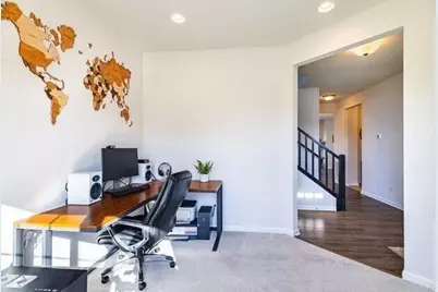W198N5020  Hickory St, Menomonee Falls, WI 53051 - Photo 35