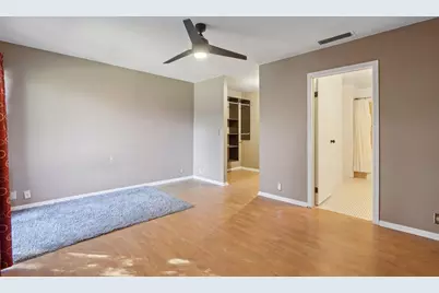 9169 N 70th St #5, Milwaukee, WI 53223 - Photo 11