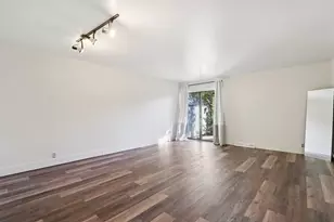 9169 N 70th St, Milwaukee, WI 53223 - Photo 5