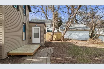 213  Maria St, Waukesha, WI 53188 - Photo 3