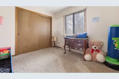 3936  81st St #3D, Kenosha, WI 53142 - Photo 11