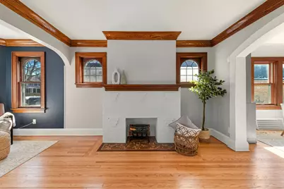 4639 N Larkin St, Whitefish Bay, WI 53211 - Photo 7