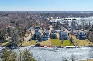 30248 Forest Dr, Burlington, WI 53105 - Photo 3