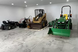 9207 Middle Rd, Manitowoc Rapids, WI 54220 - Photo 13