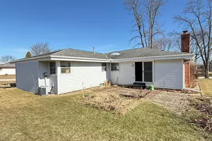 6144 Twin Oak Dr, Greendale, WI 53129 - Photo 13