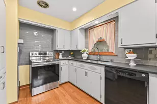 2235 N 83rd St, Wauwatosa, WI 53213 - Photo 13