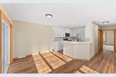 N27W26457  Christian Ct #A, Pewaukee, WI 53072 - Photo 9