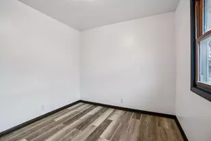 8610 W Potomac Ave, Milwaukee, WI 53225 - Photo 17