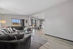 5222 Springbrook Rd, Pleasant Prairie, WI 53158 - Photo 7