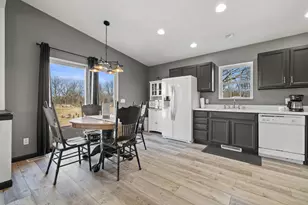 5222 Springbrook Rd, Pleasant Prairie, WI 53158 - Photo 11