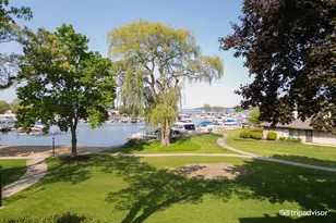 269 Fontana Blvd, Fontana, WI 53125 - Photo 17