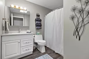 32 S Walworth Ave, Williams Bay, WI 53191 - Photo 21