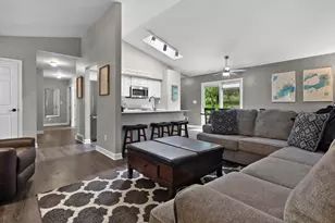 32 S Walworth Ave, Williams Bay, WI 53191 - Photo 7