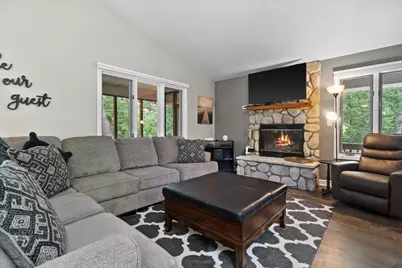 32 S Walworth Ave, Williams Bay, WI 53191 - Photo 5