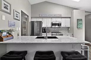 32 S Walworth Ave, Williams Bay, WI 53191 - Photo 9