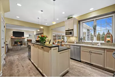 W285N7383  Bark River Rd, Hartland, WI 53029 - Photo 15