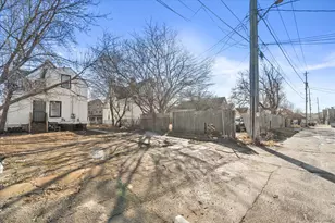 2765 N 26th St, Milwaukee, WI 53206 - Photo 45