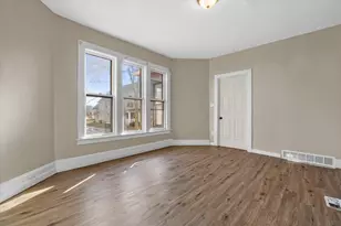 2765 N 26th St, Milwaukee, WI 53206 - Photo 9