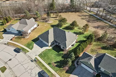 987  Prairieview Cir, Oconomowoc, WI 53066 - Photo 43