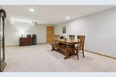 987  Prairieview Cir, Oconomowoc, WI 53066 - Photo 31