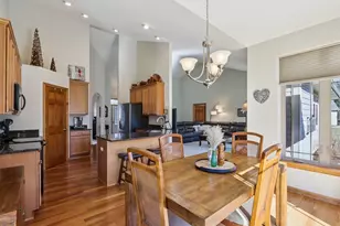 987 Prairieview Cir, Oconomowoc, WI 53066 - Photo 13