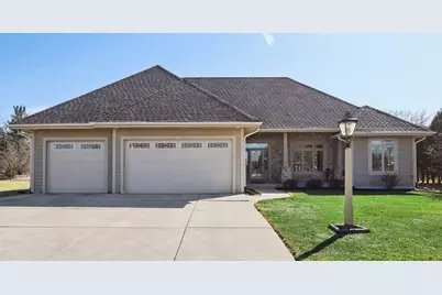 987  Prairieview Cir, Oconomowoc, WI 53066 - Photo 49