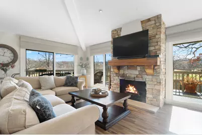 714  Thornridge Ct #B, Fontana, WI 53125 - Photo 1