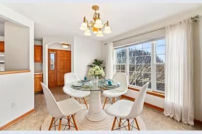 891  Sweetbriar Dr, Elkhorn, WI 53121 - Photo 3