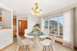 891 Sweetbriar Dr, Elkhorn, WI 53121 - Photo 3