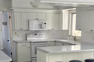 2365 Mary Beth Ct, Brookfield, WI 53005 - Photo 3