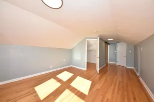 11260 N River Rd, Mequon, WI 53092 - Photo 11