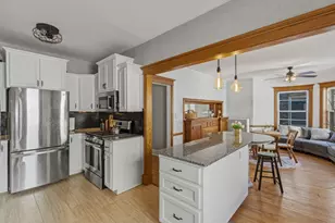 1714 E Kane Pl, Milwaukee, WI 53202 - Photo 11