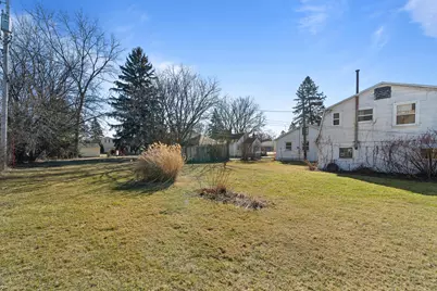 1207  Grant St, Lake Geneva, WI 53147 - Photo 9