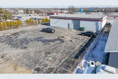 4737 S 108th St, Greenfield, WI 53228 - Photo 15