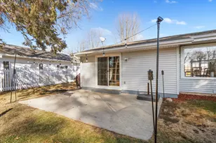 1125 N Claremont Dr, Janesville, WI 53545 - Photo 25