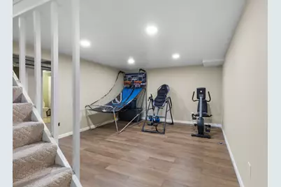 1125 N Claremont Dr, Janesville, WI 53545 - Photo 19