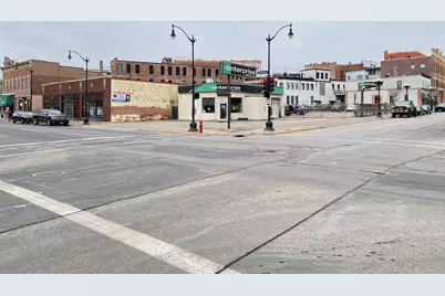 227  3rd St, La Crosse, WI 54601 - Photo 7