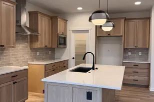 W149N11976 Red Holly Dr, Germantown, WI 53022 - Photo 7