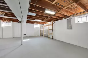 2885 S 102nd St, West Allis, WI 53227 - Photo 17