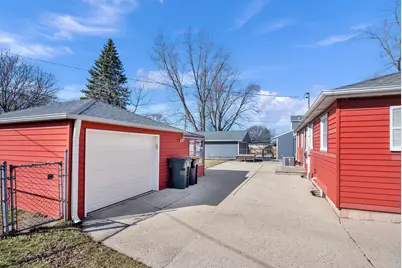 2885 S 102nd St, West Allis, WI 53227 - Photo 19
