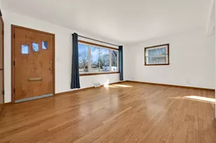 2885 S 102nd St, West Allis, WI 53227 - Photo 7