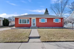 2885 S 102nd St, West Allis, WI 53227 - Photo 1