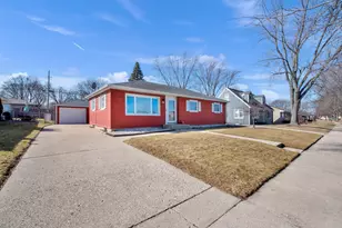 2885 S 102nd St, West Allis, WI 53227 - Photo 21