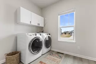 2874 Kegonsa Dr, Summit, WI 53066 - Photo 33