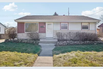 1539  Birch Dr, Waukesha, WI 53188 - Photo 1