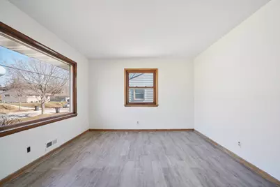 1539  Birch Dr, Waukesha, WI 53188 - Photo 7