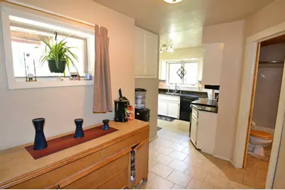 7309  Lannon Rd, Lannon, WI 53046 - Photo 7