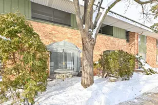 4117 W Rivers Edge Cir, Brown Deer, WI 53209 - Photo 7